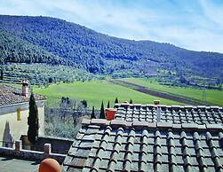 Apartment in Sovicille With Heating