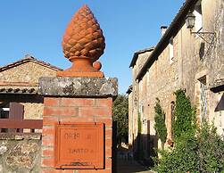 Apartment in Sovicille With Heating