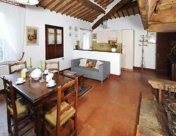 Apartment in Sovicille With Heating