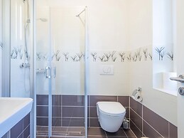 Exklusiv Eingerichtetes Ferienhaus in Strandnaehe