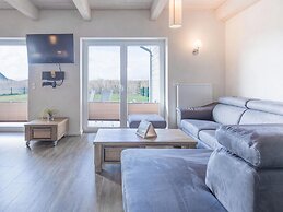 Exklusiv Eingerichtetes Ferienhaus in Strandnaehe