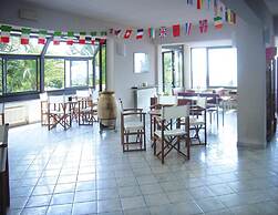 Holiday Flat in Pretty Residence With Communal Pool in Pietra Ligure