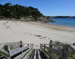 Superb Holiday Home, 250m Beach