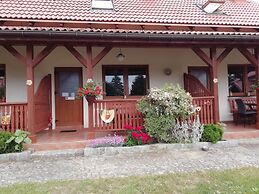 Cottage for Four Person Near Lake in Kolczewo