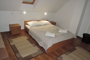 Cottage for Four Person Near Lake in Kolczewo