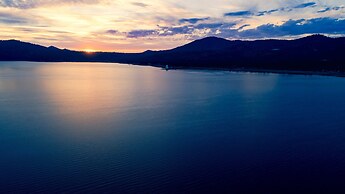 Mountain Escape #2187