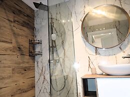 Comfortable Holiday Homes, Close to the sea