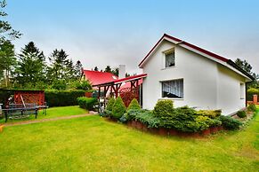 Spacious Cottage, Idyllic Right on the Lake, Spore