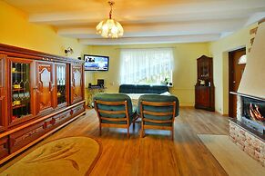 Spacious Cottage, Idyllic Right on the Lake, Spore