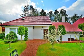 Spacious Cottage, Idyllic Right on the Lake, Spore