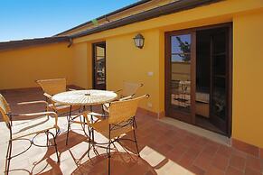 Apartment With Balcony in Poggio All'agnello
