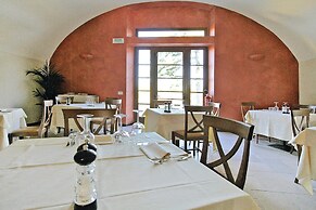 Apartment With Balcony in Poggio All'agnello