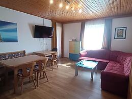 Sunny Holiday Apartment With Balcony on Klopeinersee With Private Beac