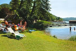 Sunny Holiday Apartment With Balcony on Klopeinersee With Private Beac