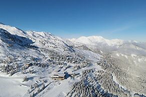 Apartment in Kaltenbach at the ski Slope