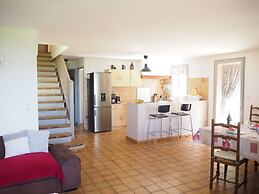 Holiday Home With Panoramic View, Bedoin