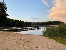 Holiday Home Seeblick With Sauna on Lake Dummer, Dummer