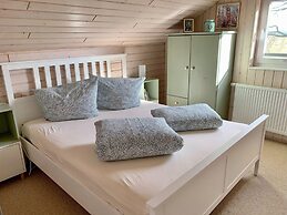 Holiday Home Seeblick With Sauna on Lake Dummer, Dummer