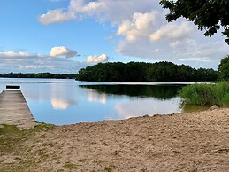 Holiday Home Seeblick With Sauna on Lake Dummer, Dummer
