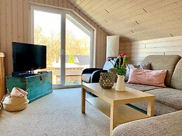 Holiday Home Seeblick With Sauna on Lake Dummer, Dummer