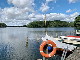 Holiday Home Seeblick With Sauna on Lake Dummer, Dummer