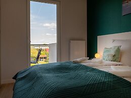 Comfortable Apartment, 2 Bedrooms, Terrace, Rewal