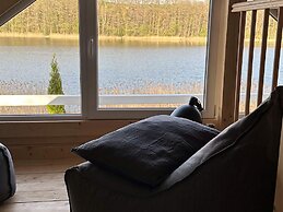 Scandinavian House Overlooking the Lake