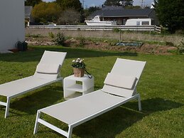 Holiday Home With sea Views, Roscanvel