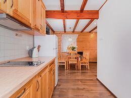 Holiday Homes With Pool, Rewal