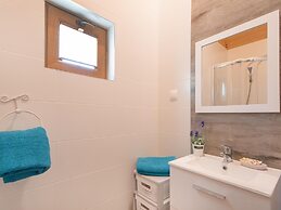 Holiday Homes With Pool Access, Darlowo