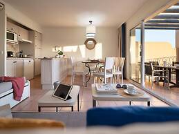 Apartment With Seaview