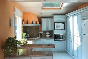 Cottage, Locquirec