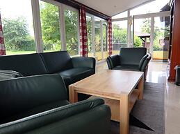 Geraumige Villa Solitude in Wendorf im Bernstein Resort