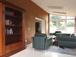 Geraumige Villa Solitude in Wendorf im Bernstein Resort