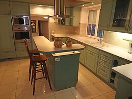 Geraumige Villa Solitude in Wendorf im Bernstein Resort