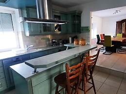 Geraumige Villa Solitude in Wendorf im Bernstein Resort