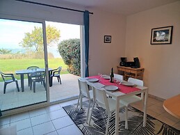 Flat With Direct Beach Access