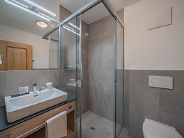 Apartment in Brixen im Thale With a Garden