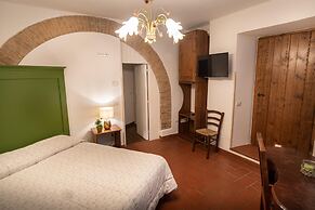 Acquamarine Apartment City Center