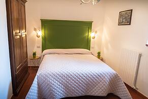 Acquamarine Apartment City Center