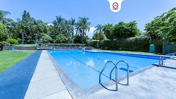 New house with pool and grill area