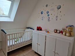 Beautiful Family Holiday Home in Diben, Plougasnou