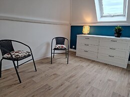 Beautiful Family Holiday Home in Diben, Plougasnou