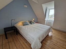 Charming Breton Holiday Home Right by the sea