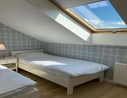 Spacious, 2-level Holiday Apartment