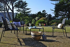Villa in Locquirec With Garden