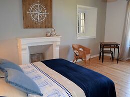 Villa in Locquirec With Garden