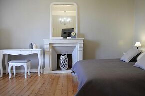 Villa in Locquirec With Garden