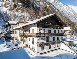 Apartment in Solden With a ski Storage