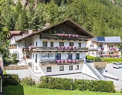 Apartment in Solden With a ski Storage